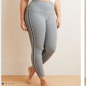 Aerie Move High Waist 7/8 Track Leggings Size M